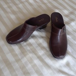 Clarks chocolate brown wedge clogs
